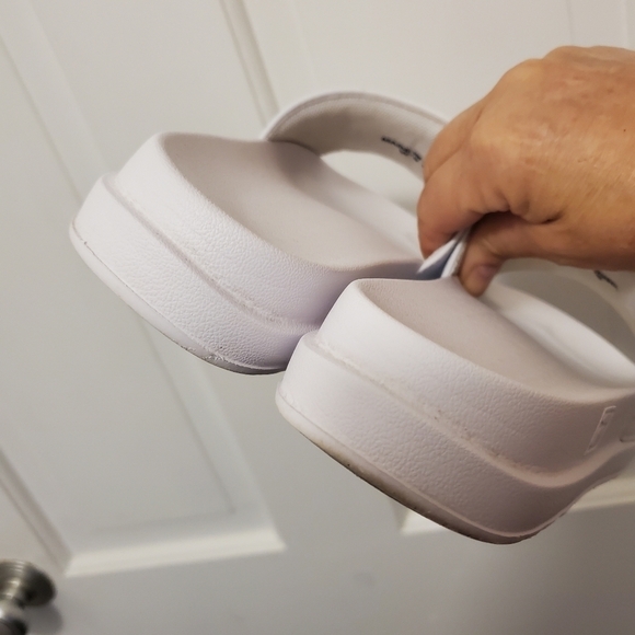 FILA DRIFTER BOLD NAVY/WHITE/RED SLIDES SIZE 6 - Picture 8 of 11